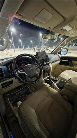 تويوتا لاندكروزر